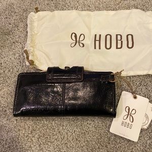 Hobo International Nova Wallet